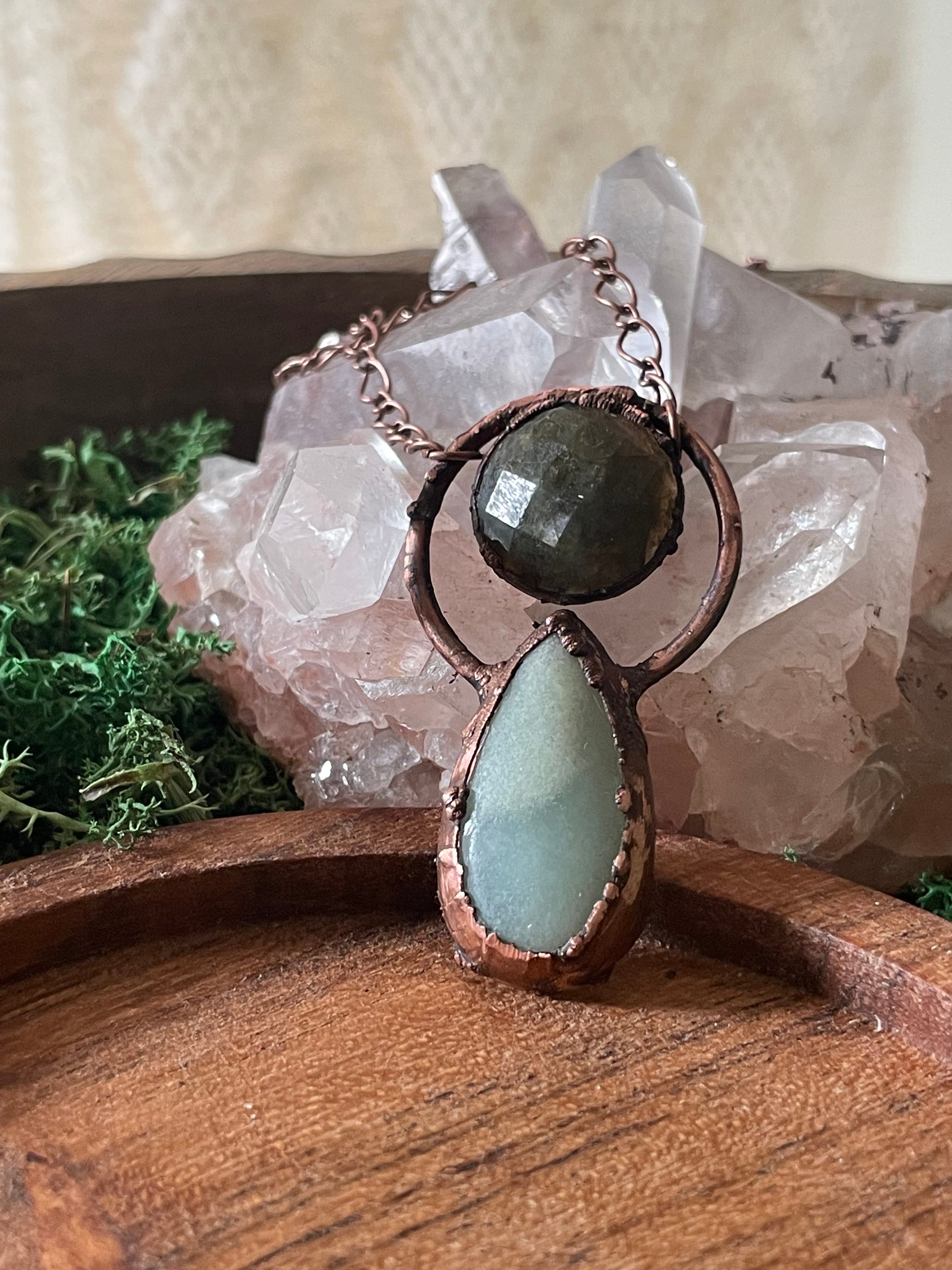 Top Elven Copper Pendant with Faceted Labradorite Cabochon and Rose Quartz Crystals